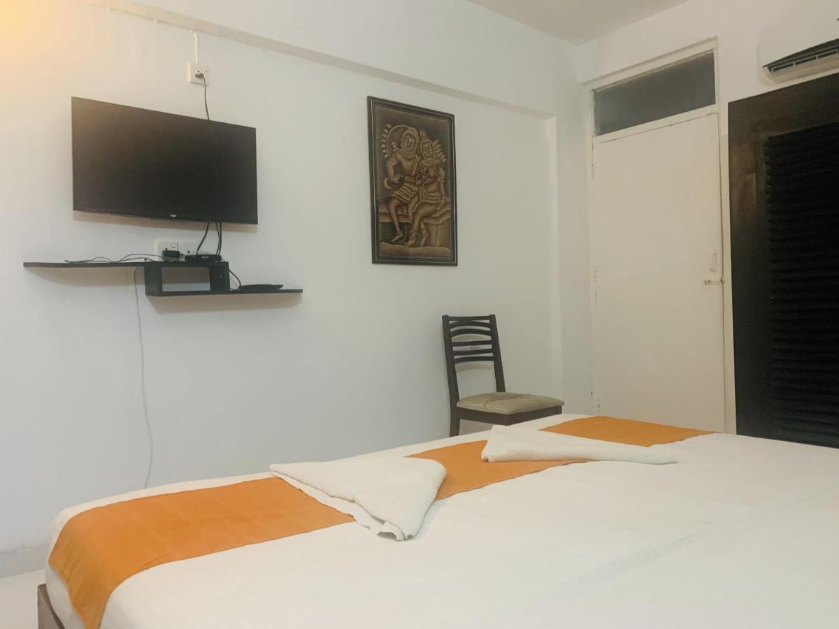 360 Beach Residence Negombo Esterno foto